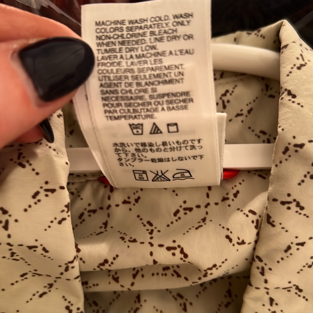 The‎ North Face Men’s long sleeve button up shirt. Size L. Excellent condition. - Picture 8 of 8